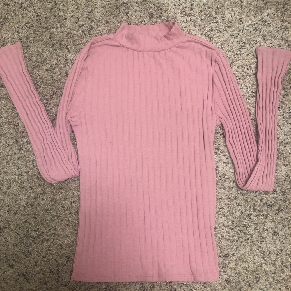 fitted turtle neck shirt